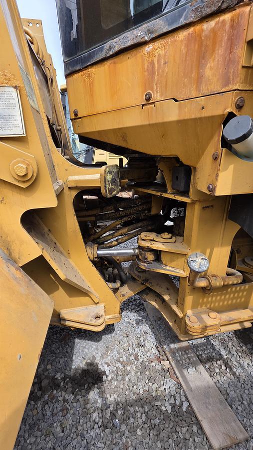 Used 1999 Caterpillar 938G