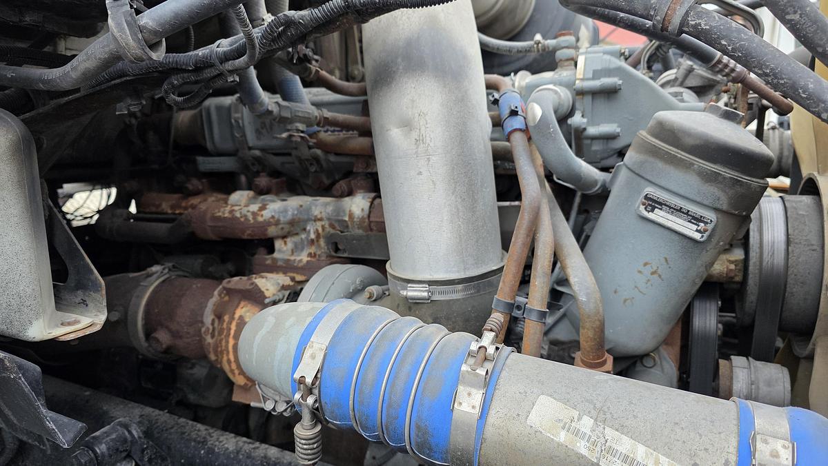 Used 2007 Sterling Roll-Off