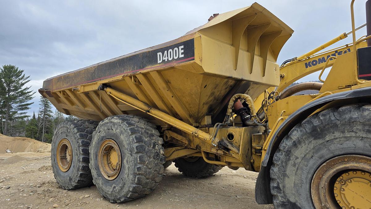 Used 1997 Caterpillar D400E