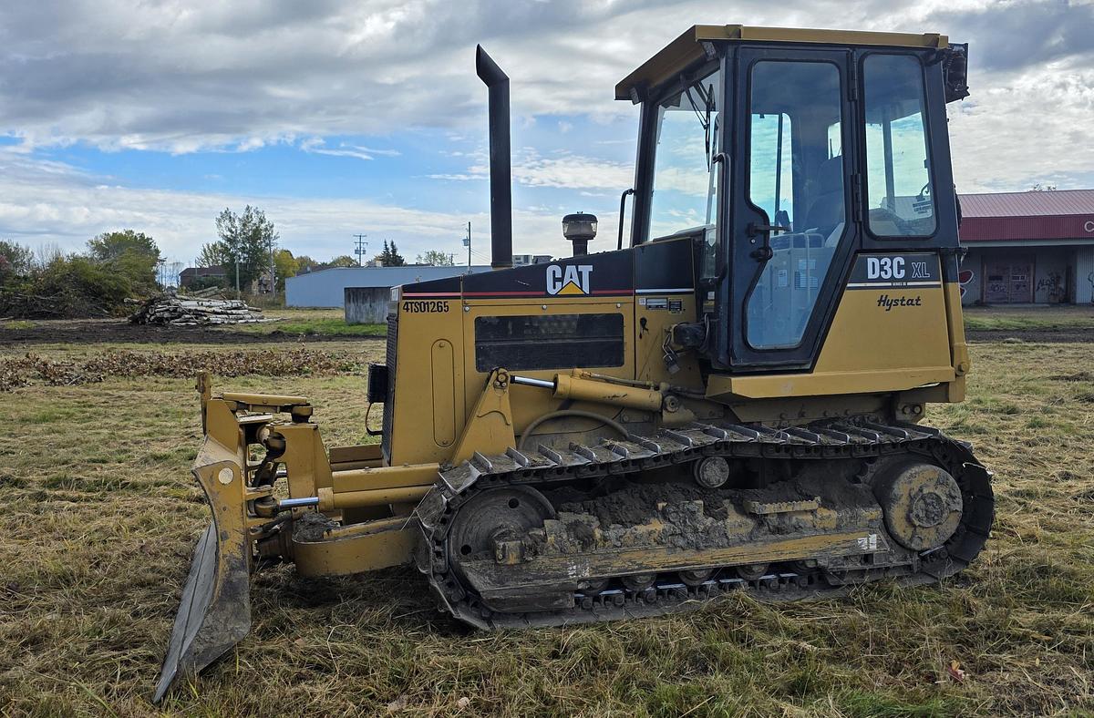 Used 2004 Caterpillar D3C XL