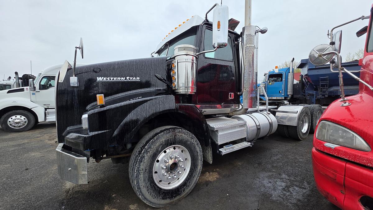 Used 2012 Western Star 4900SA