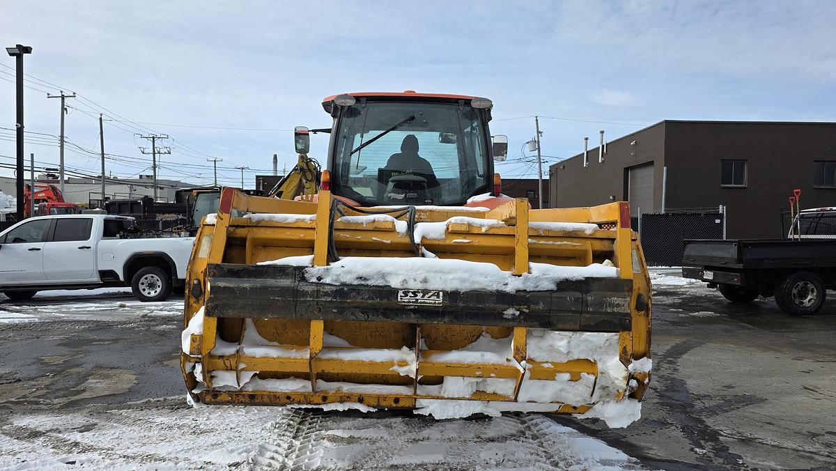 Used 2014 Kubota M135GX
