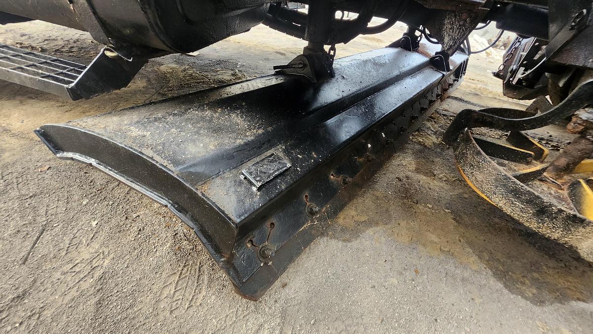 Used 2002 International 2674