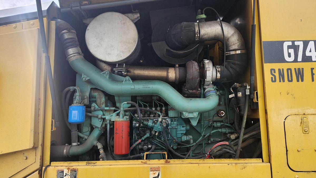 Used 2006 Volvo G740B