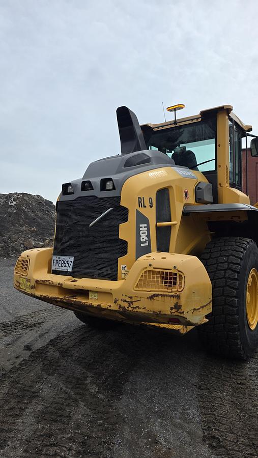 Used 2015 Volvo L90H