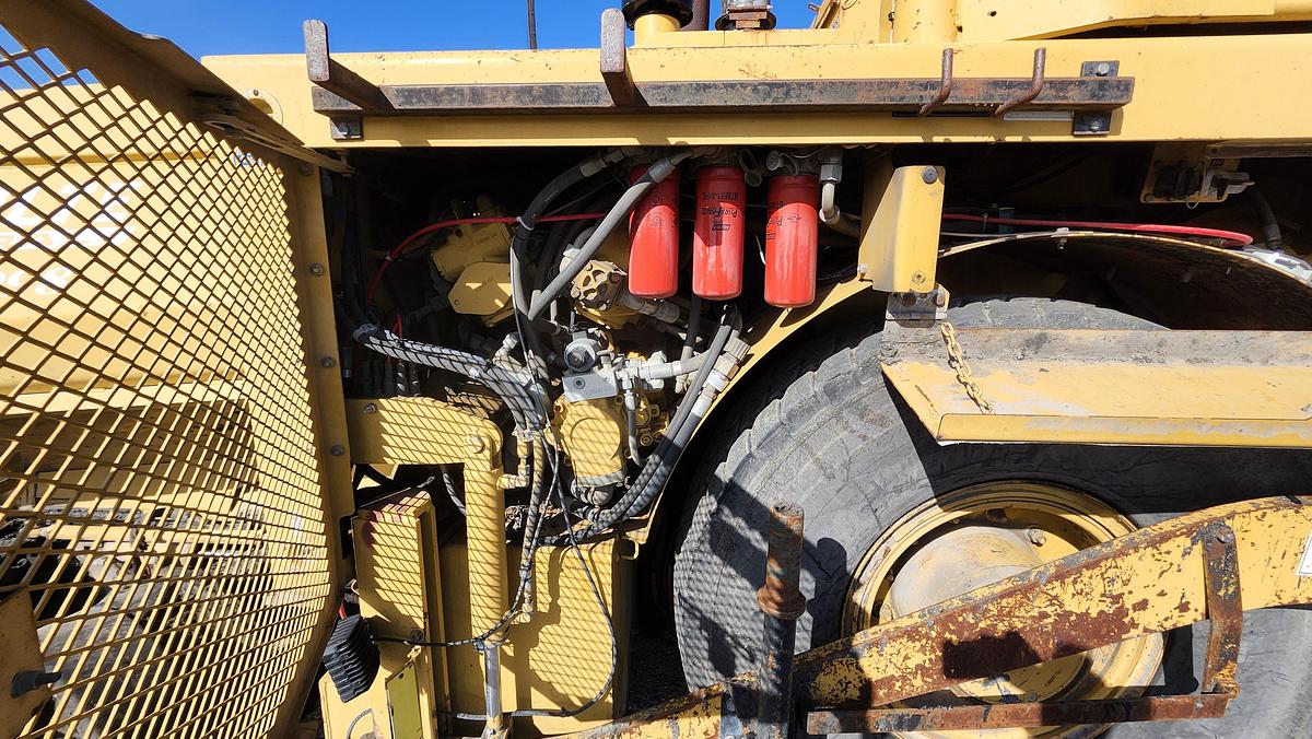 Used 2007 Caterpillar AP-1000D