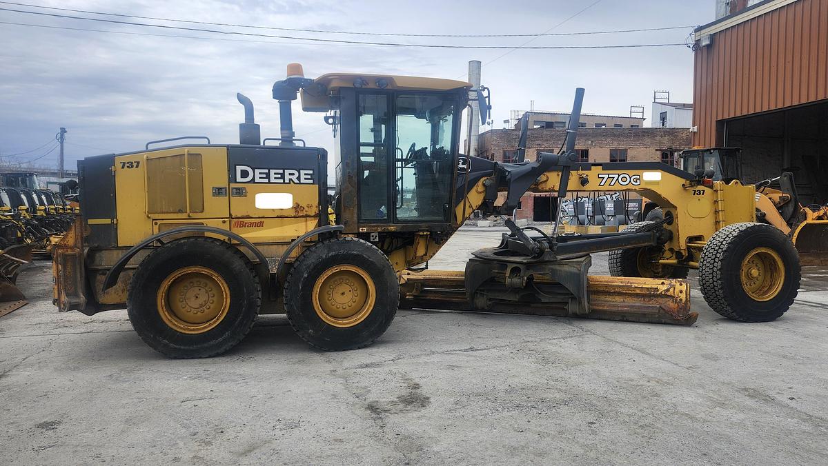 Used 2011 John Deere 770G