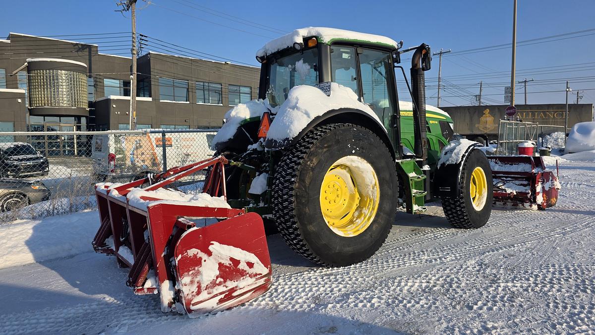 Used 2014 John Deere 6105M