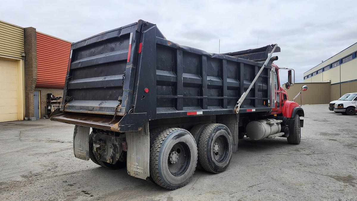 Used 2005 Mack Granite