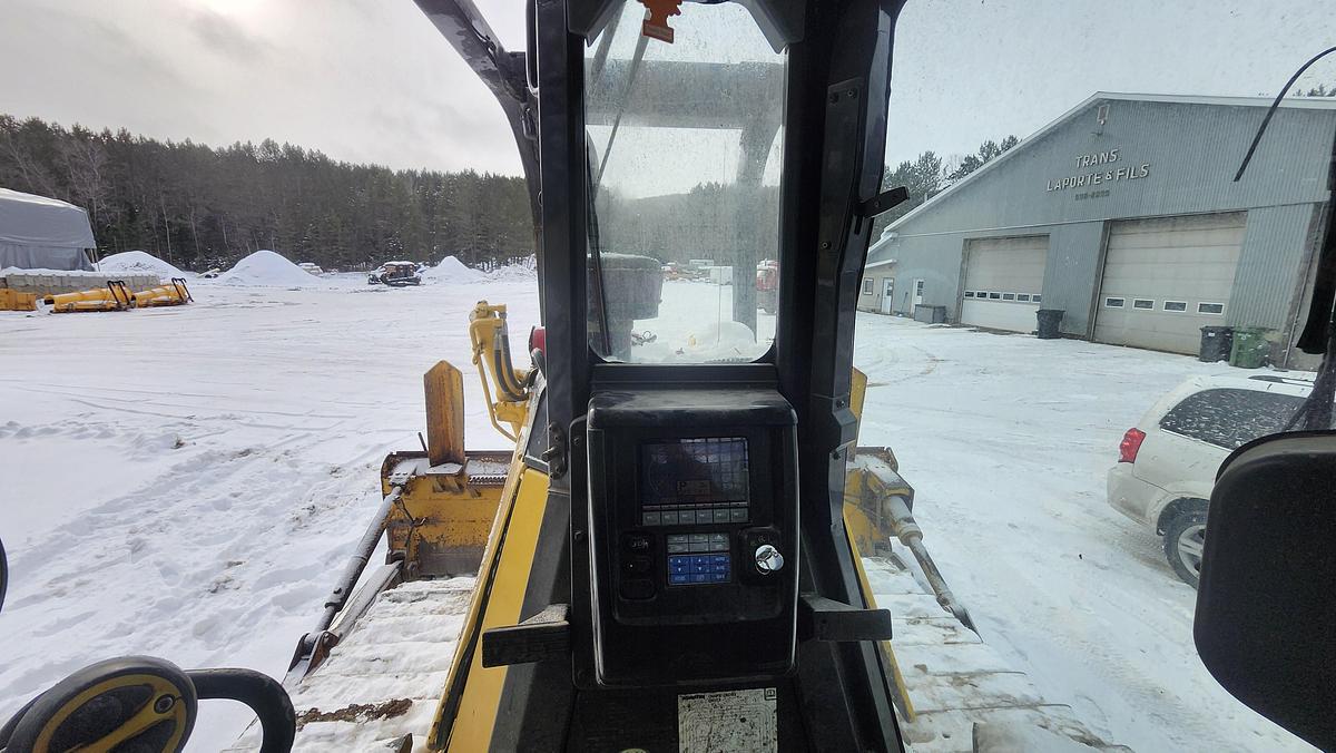 Used 2011 Komatsu D65 PX-16