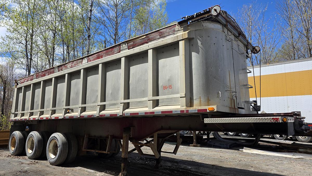 Used 1985 King 3 axles Dump
