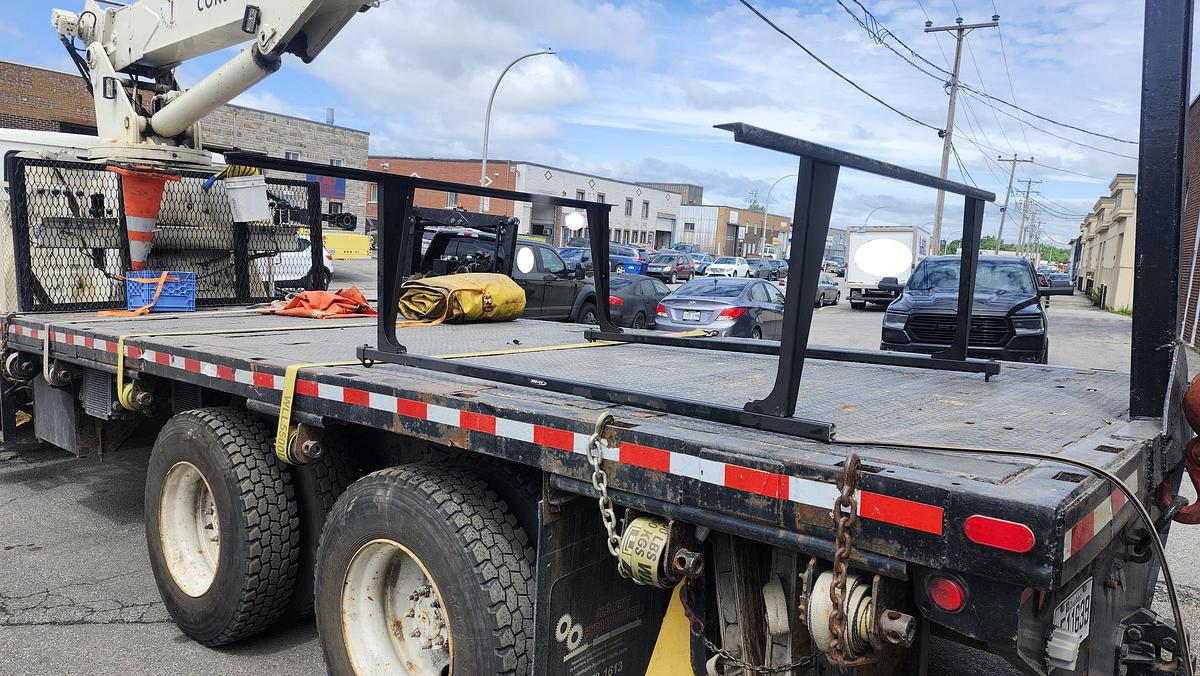 Used 2003 Freightliner FL112