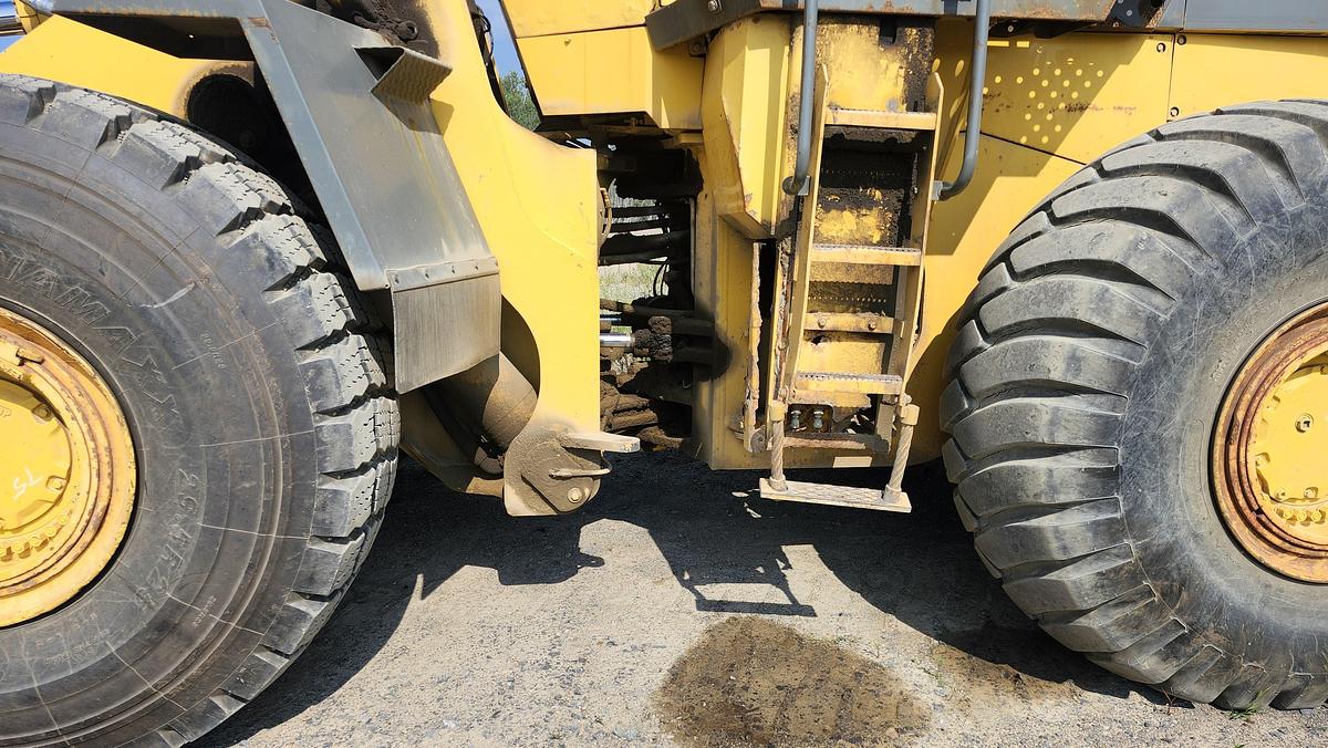 Used 1995 Komatsu WA500