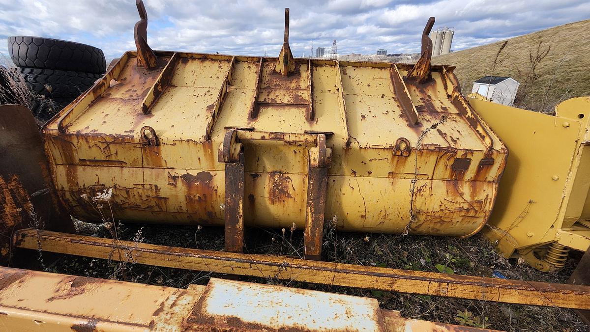 Used 120″ Bucket for Caterpillar 950H