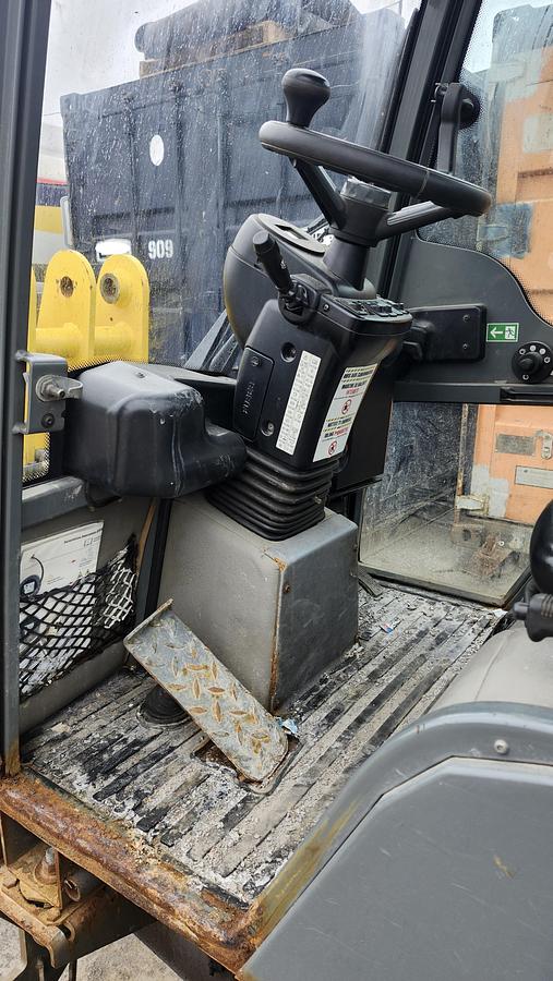 Used 2017 Wacker Neuson WL32