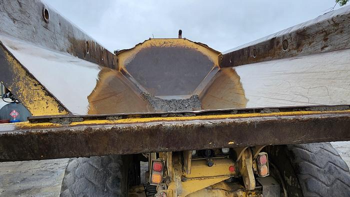 Used 2014 Caterpillar 730C