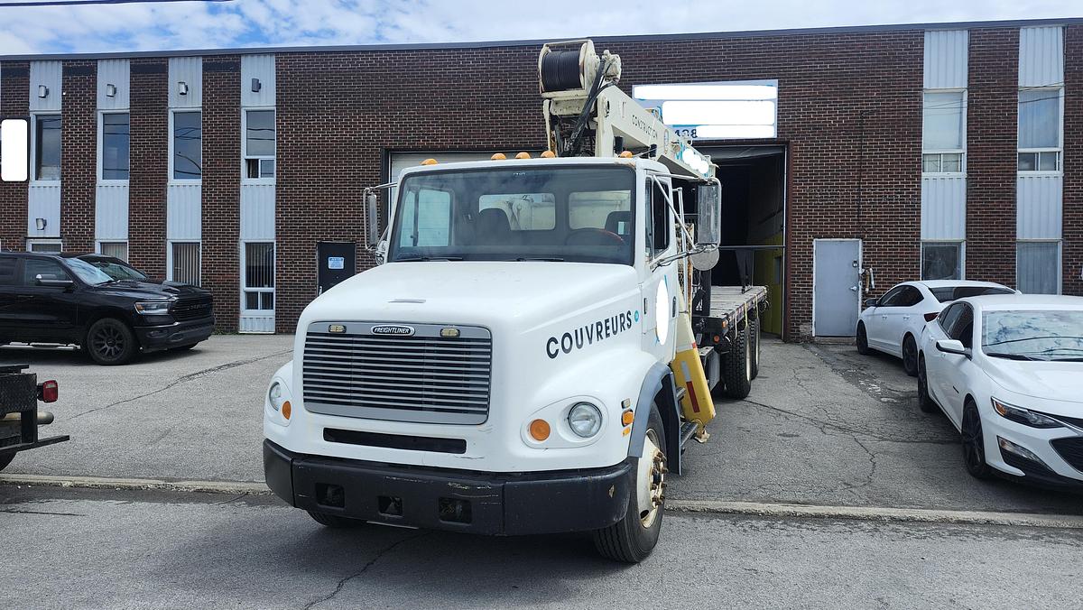 Used 2003 Freightliner FL112