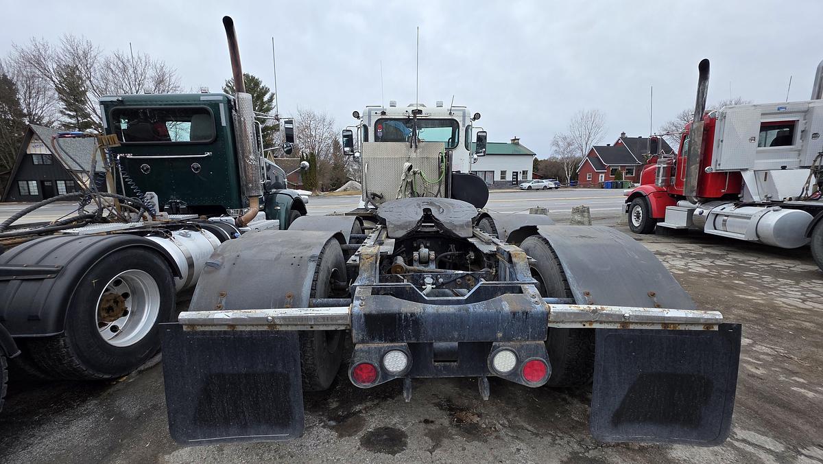 Used 2011 Peterbilt 378
