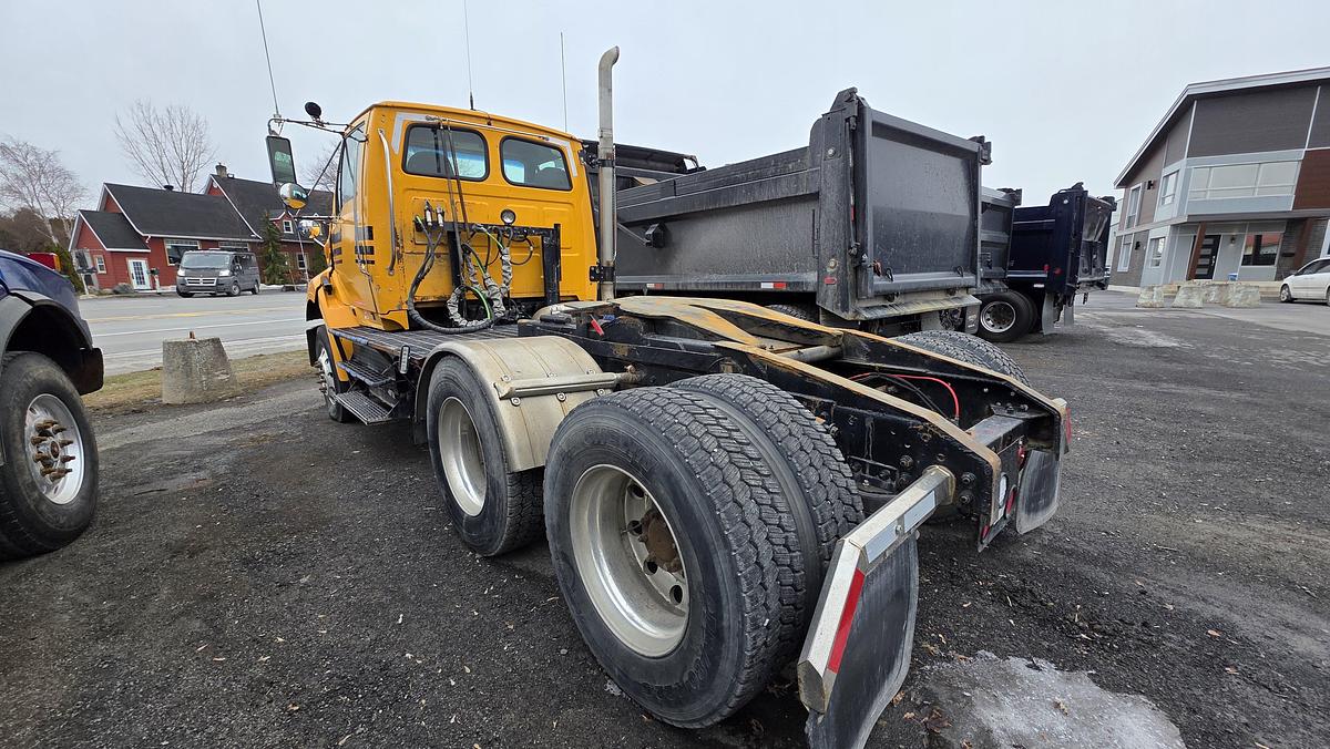 Used 2001 Sterling Shunter