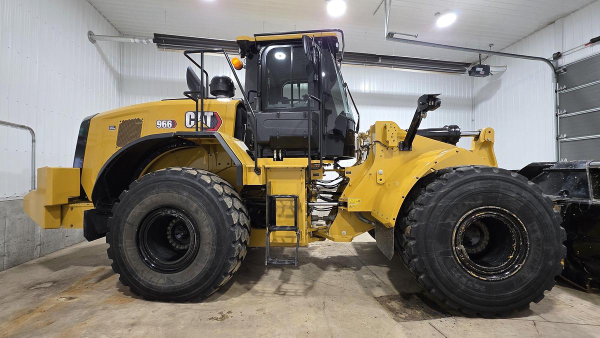 Used 2023 Caterpillar 966