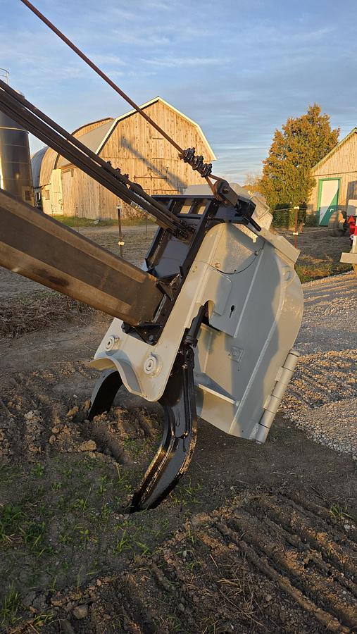 Used 2008 Caterpillar 320C FM