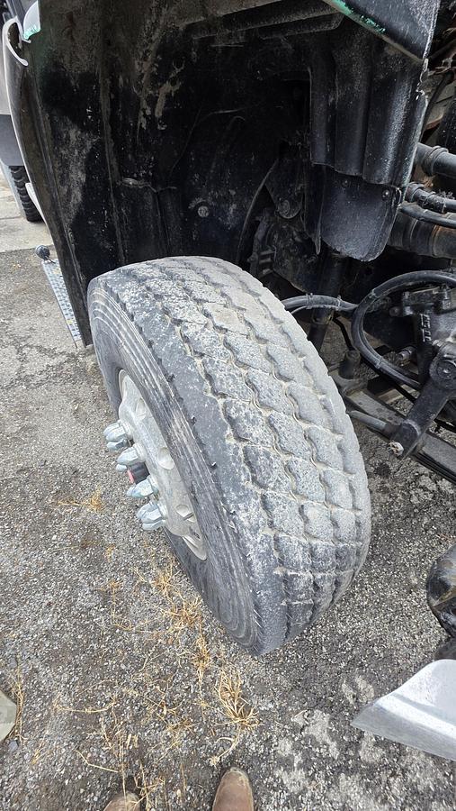 Used 2015 Freightliner M2-112