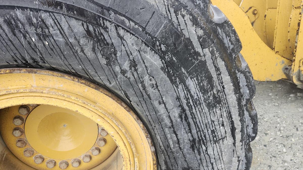 Used 2014 Caterpillar 972M