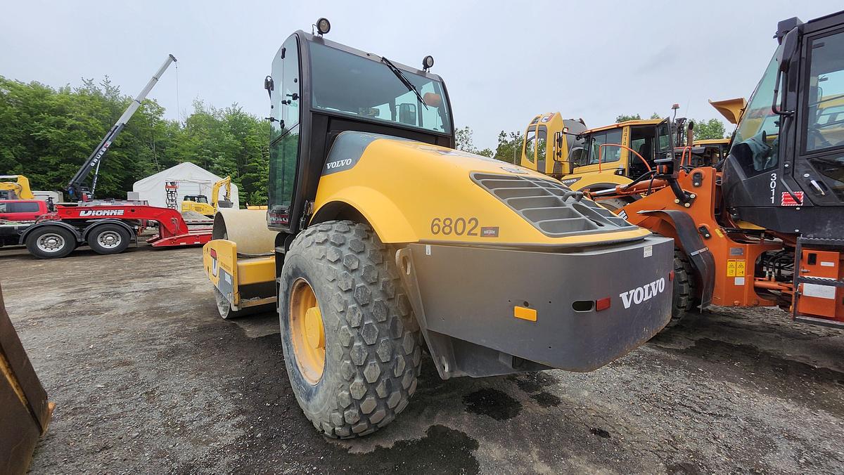 Used 2011 Volvo SD100D