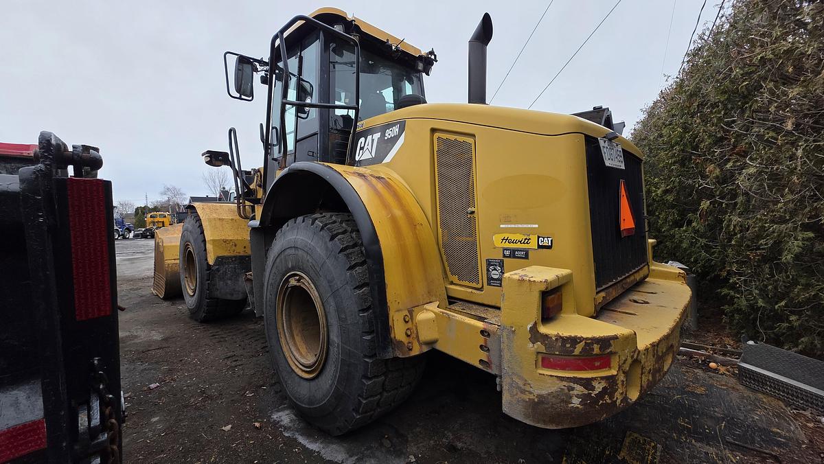 Used 2011 Caterpillar 950H