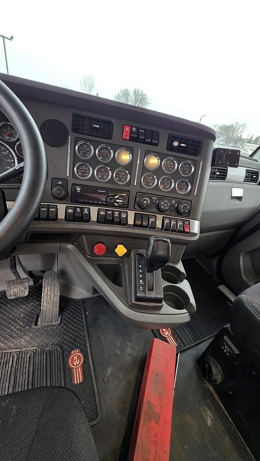 Used 2018 Kenworth T680