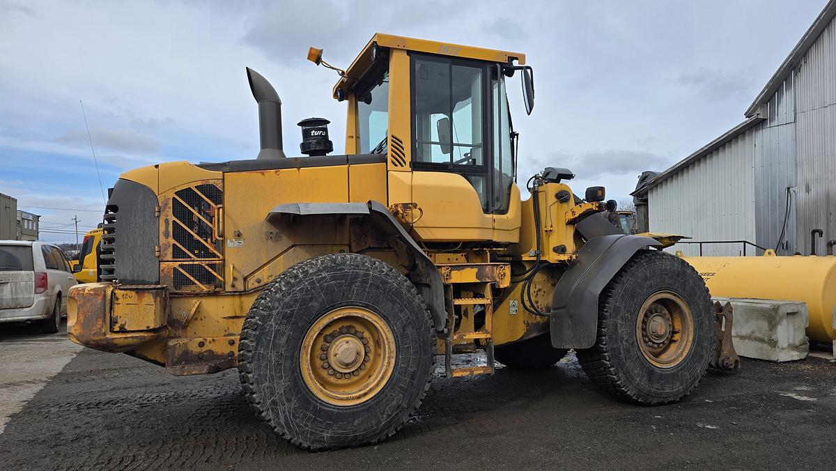 Used 2010 Volvo L70F