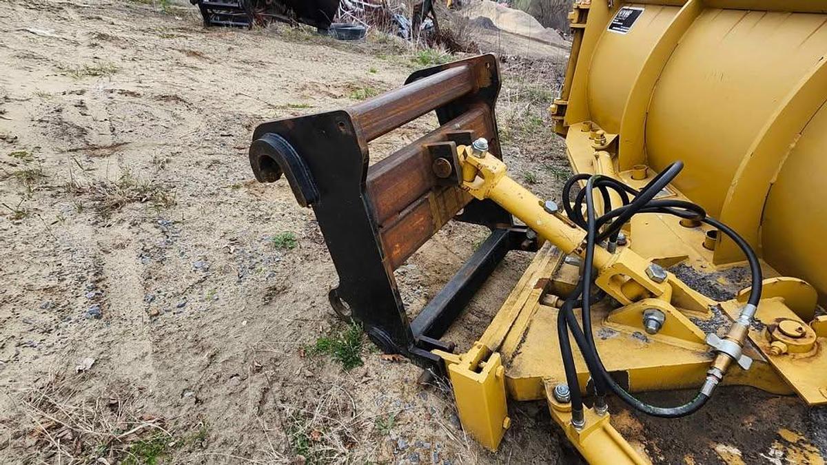 Used Komatsu WA320 Quick attach