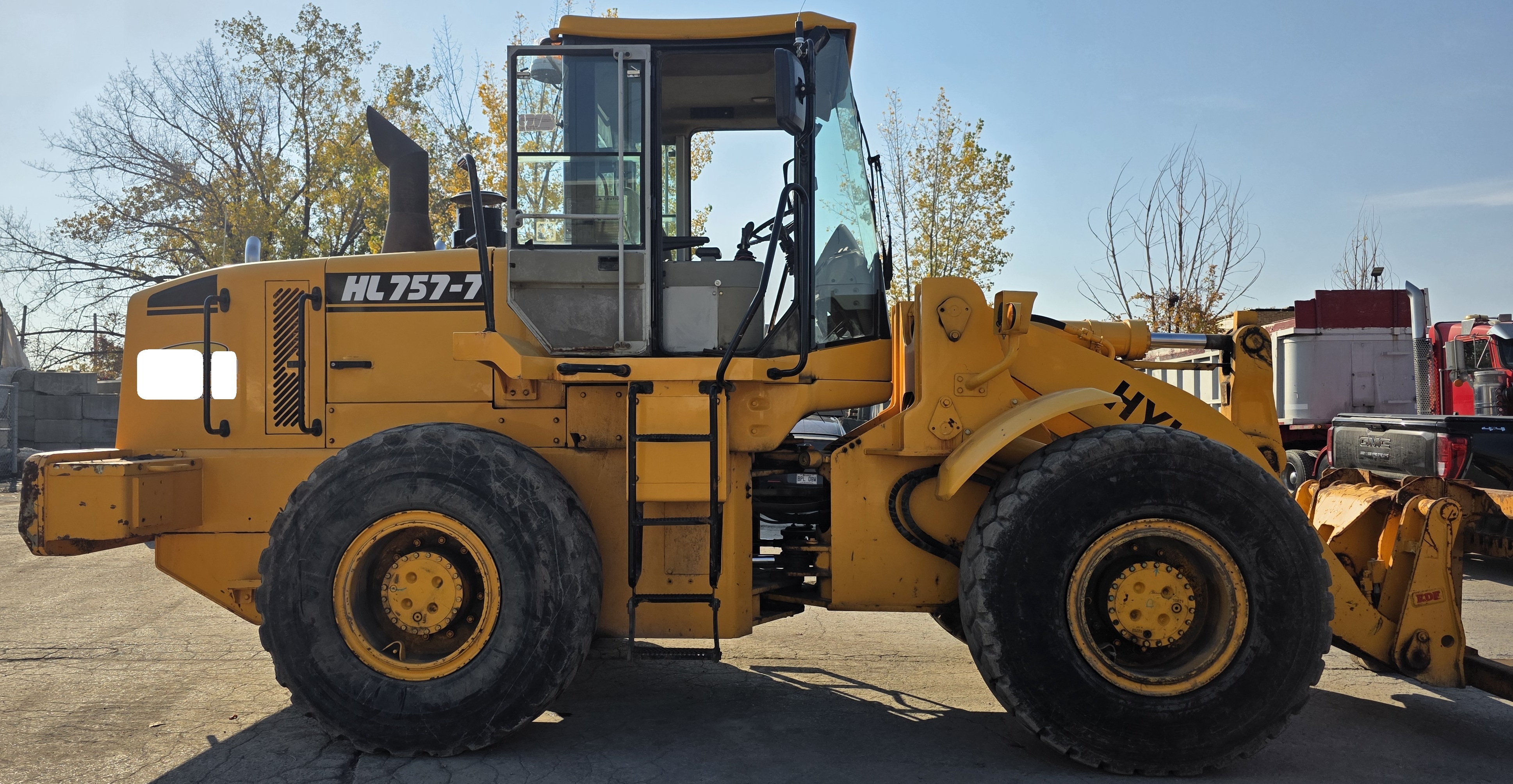 Used 2006 Hyundai 757-7