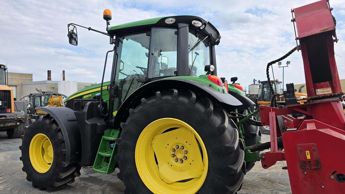 Used 2021 John Deere 6120M