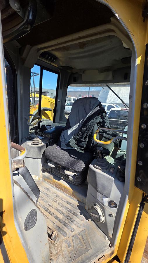 Used 2006 Caterpillar D4G LGP