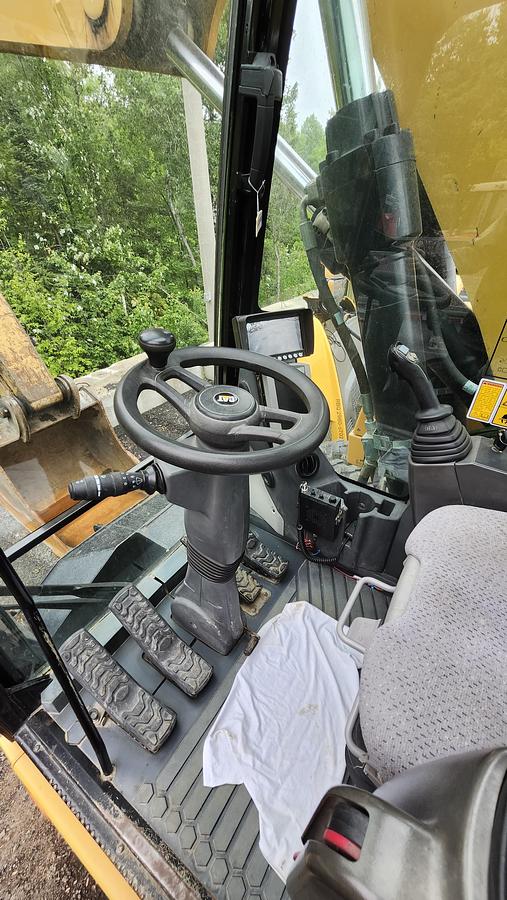 Used 2016 Caterpillar M320F