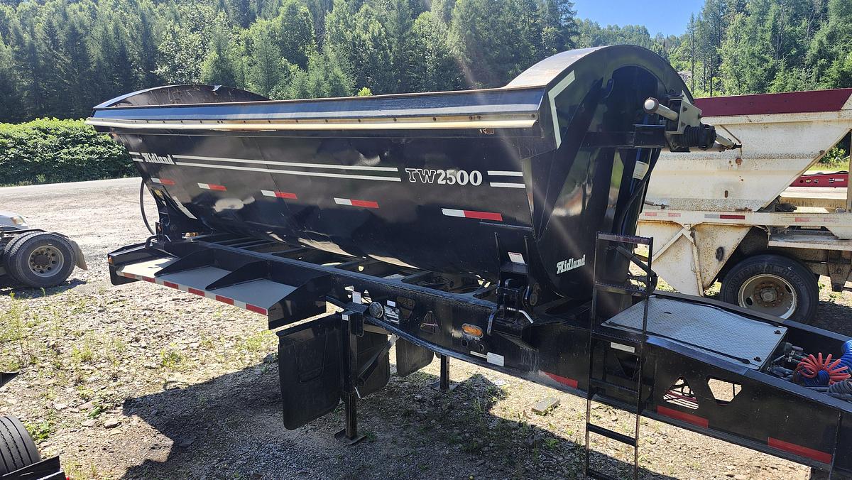 Used 2018 Midland TW2500 Lead Side Dump