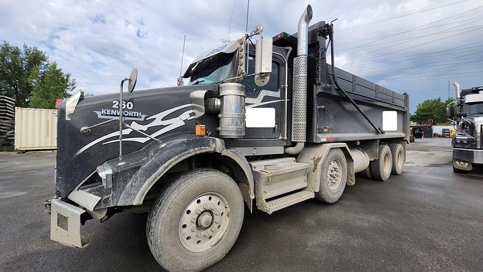 Used 2019 Kenworth T800