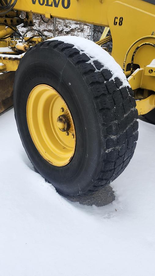 Used 2006 Volvo G740B