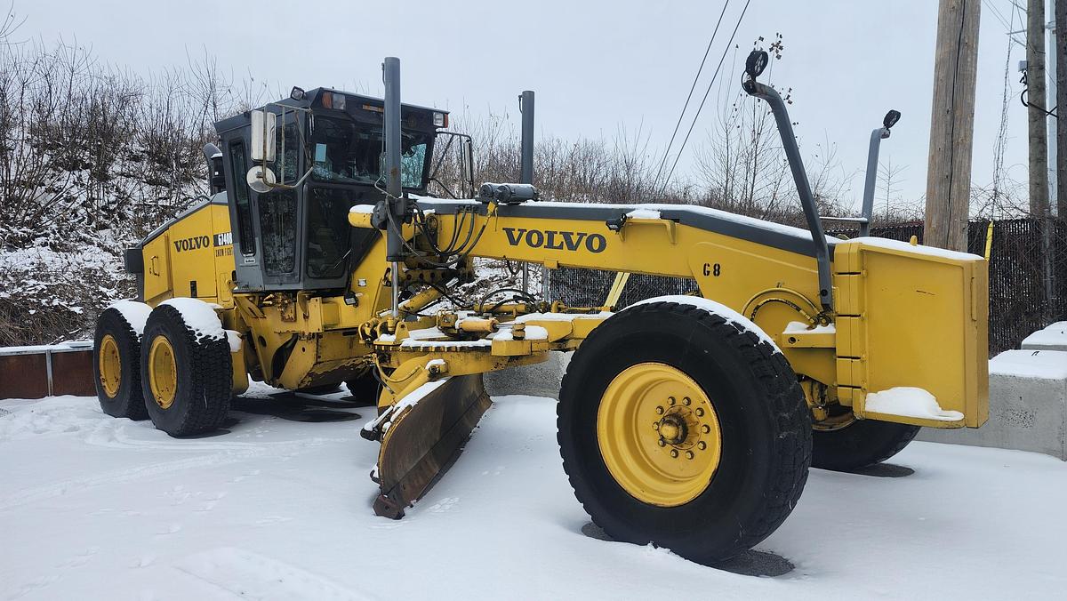 Used 2006 Volvo G740B