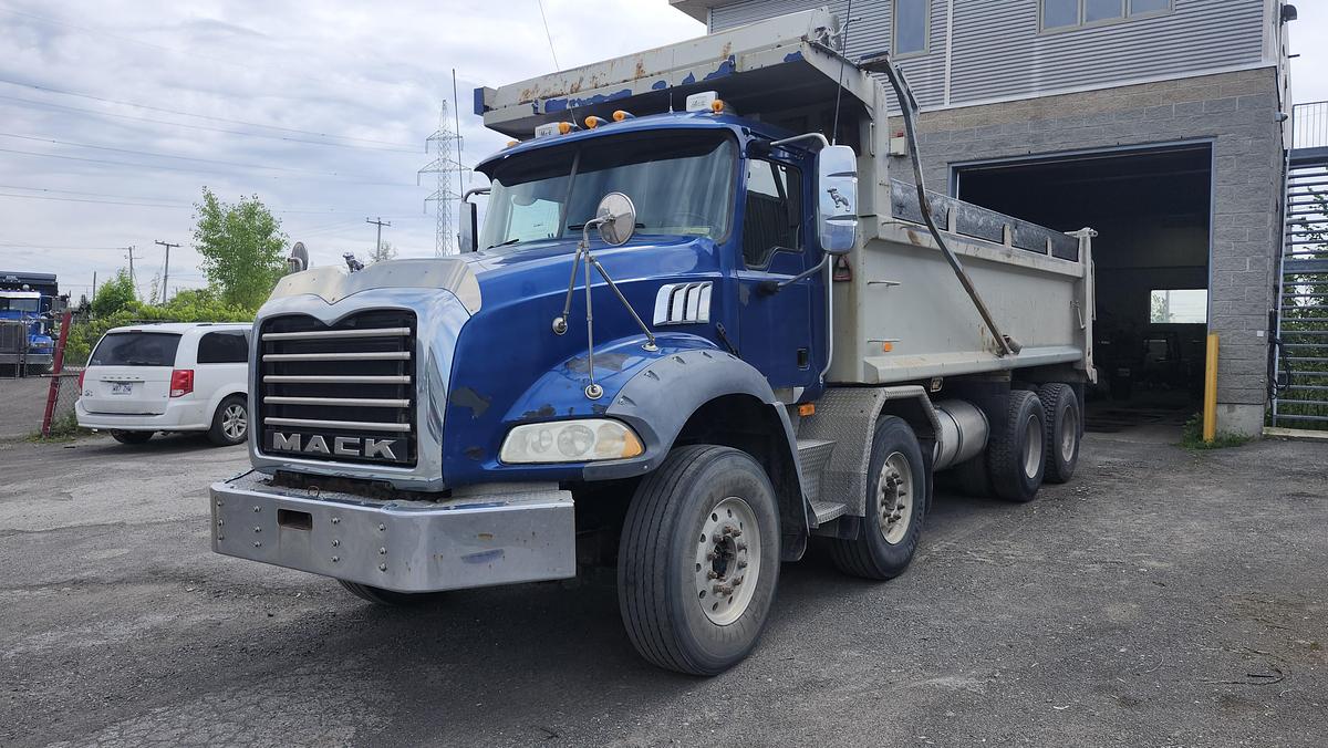 Used 2006 Mack CT713