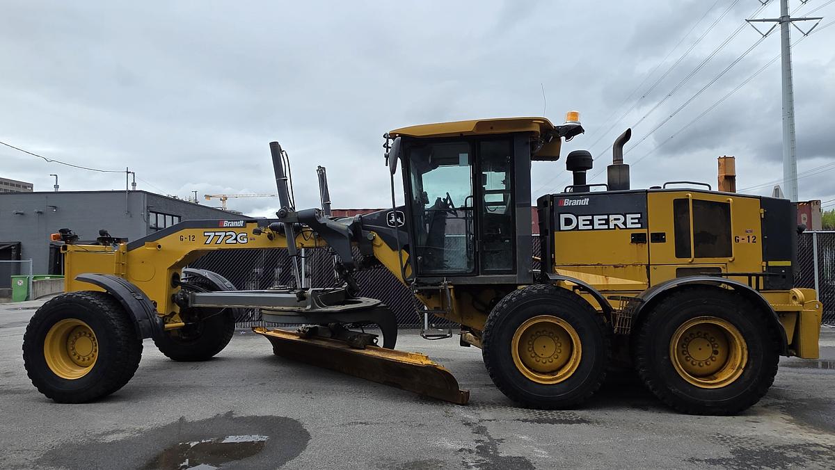 Used 2010 John Deere 772G