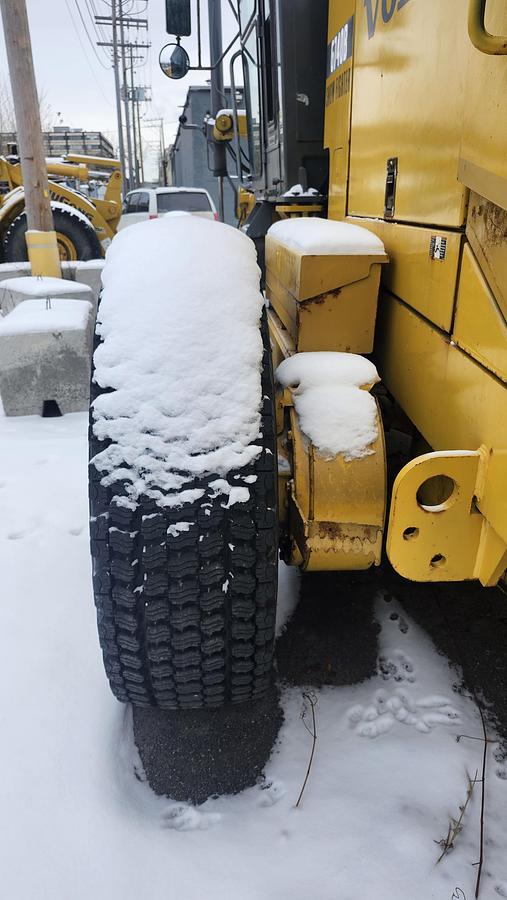 Used 2006 Volvo G740B