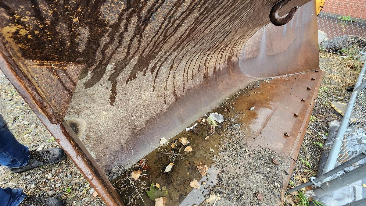 Used 120″ Side dump Bucket for CAT 938G