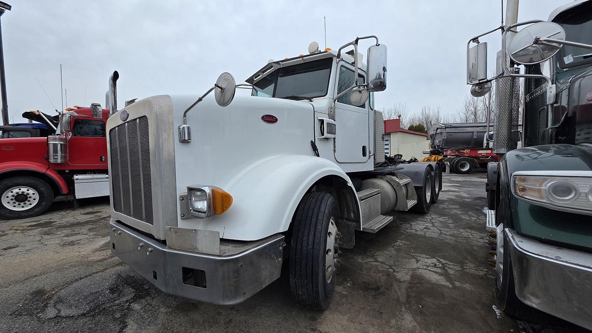 Used 2011 Peterbilt 378
