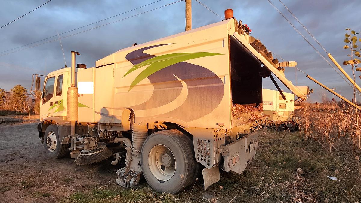 Used 2004 Elgin Whirlwind