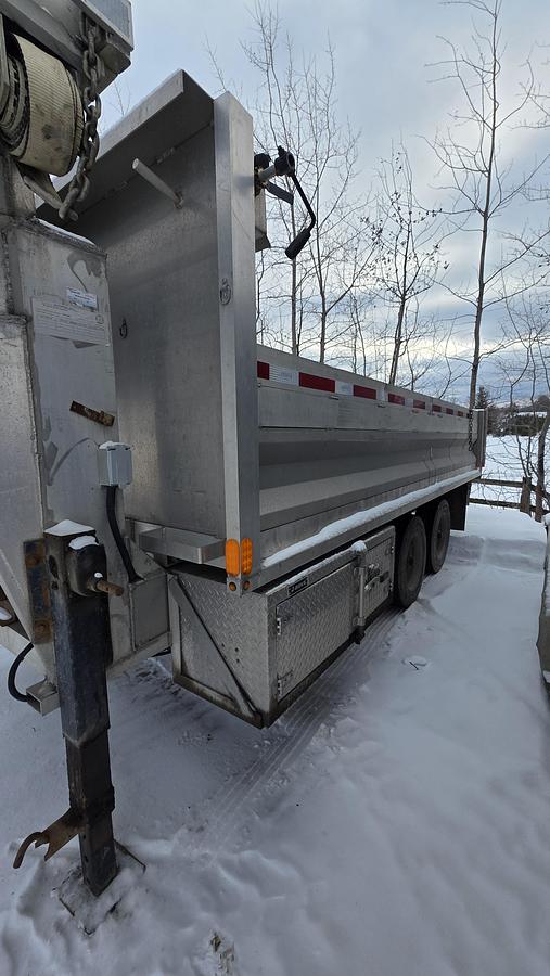 Used 2021 JGM 2 axles / Dump / 14 x 8