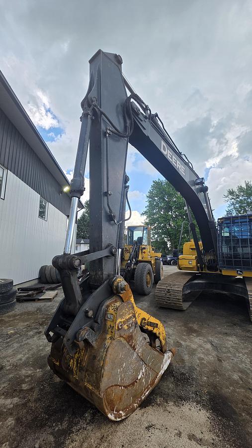 Used 2018 John Deere 210G