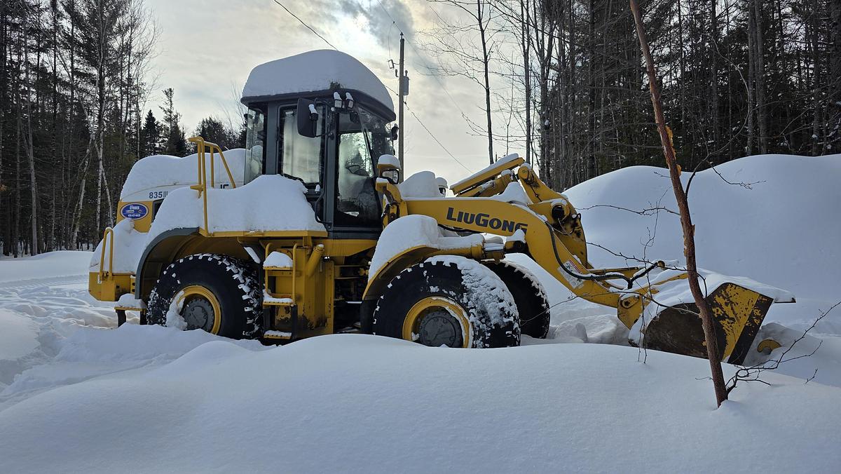 Used 2016 Liugong 835-III