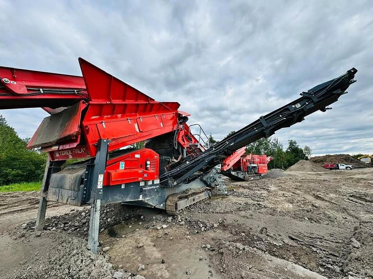 Used 2021 Terex Finlay 883+